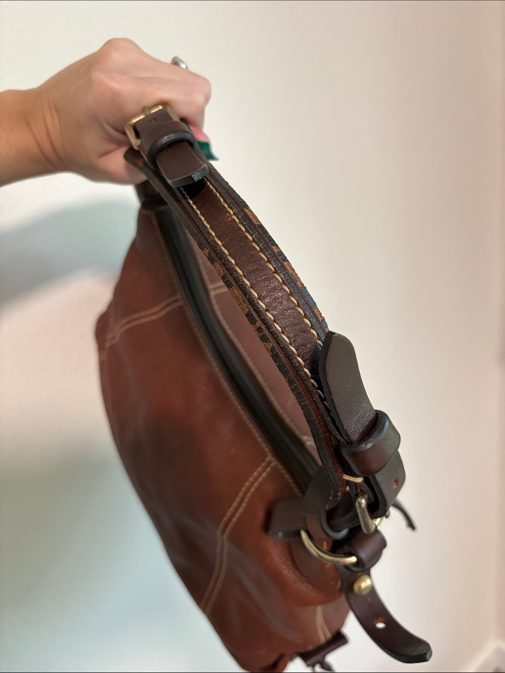 Dooney & Bourke Chestnut Brown East West Pebbled Leather Hobo Shoulder Bag - Picture 3 of 7